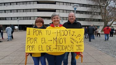Madres del Cerro se movilizó en reclamo de soluciones.