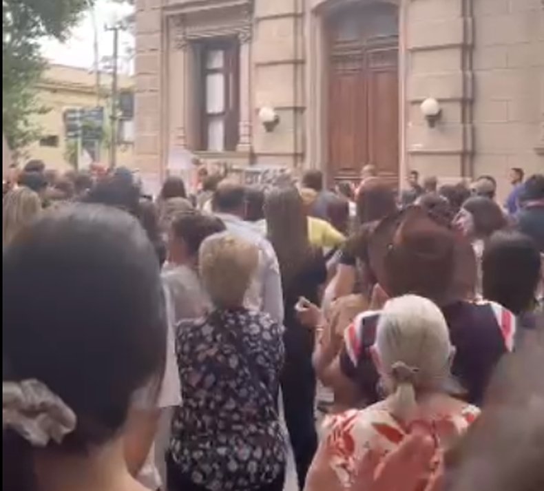 Multitudinaria marcha ciudadana en Durazno por seguridad.
