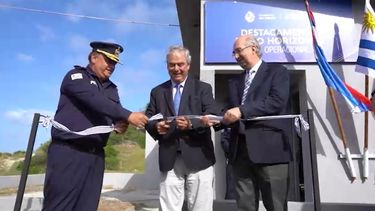 Heber inauguró dos unidades policiales en Canelones