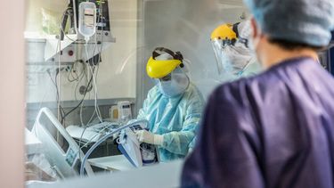 Hubo leve descenso en ocupación de CTI por Covid, según SUMI