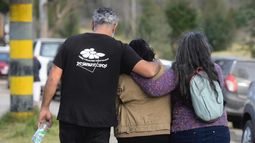 Familiares de detenidos desaparecidos ingresaron al Batallón 14, donde fueron encontrados restos óseos