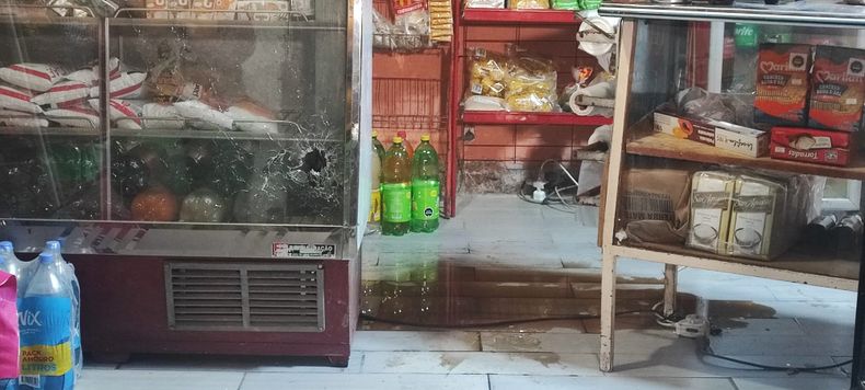 Dos delincuentes rapiñaron un almacén en Nuevo París; antes de irse dispararon un escopetazo