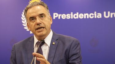 Yamandú Orsi dijo que hay cinco propuestas de empresas acostumbradas para construir las patrullas oceánicas