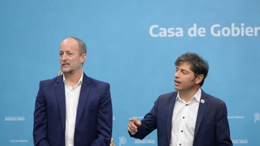El gobernador de la provincia de Buenos Aires, Álex Kicillof, informó que aceptó la renuncia de Insaurralde al cargo de jefe de gabinete del gobierno.