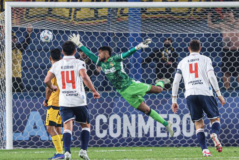 Nacional ganó a Coquimbo Unido con un gol de Maxi Gómez y jugará la Sudamericana
