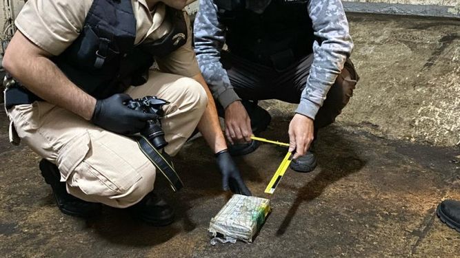 La Prefectura argentina incautó cocaína en un barco de bandera italiana que llegó desde Uruguay