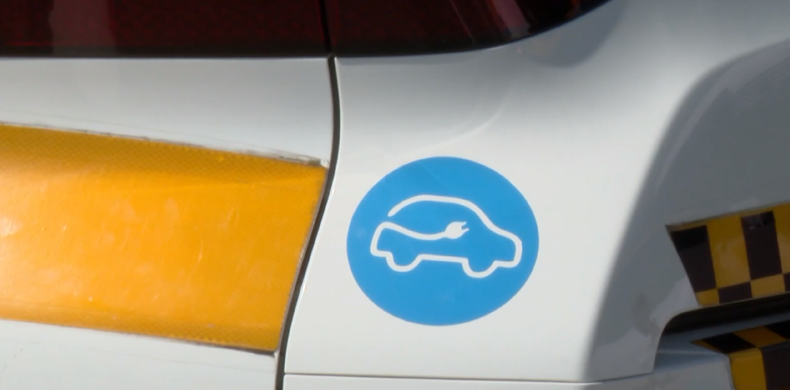 La IM abrió un llamado para incorporar 50 taxis eléctricos: estos son los requisitos y cómo postularse