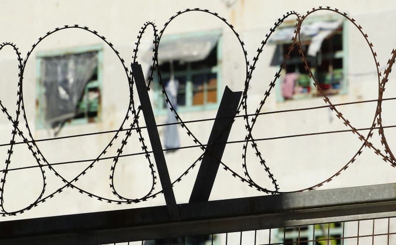 El preso deberá cumplir otros 18 meses de prisión.