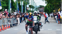 Ciclista argentino Alborzen ganó la segunda etapa de la Vuelta Ciclista.