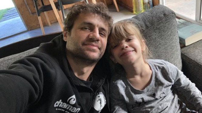 Luciano Supervielle y su hija Nina