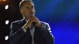 Convocatoria de exalumnos del Seminario en apoyo a Yamandú Orsi generó polémica