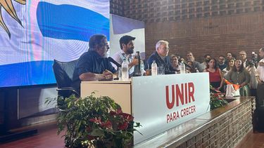 Andrés Ojeda sostuvo que Yamandú Orsi no manda y que el MPP pretende ocupar el Parlamento