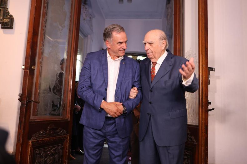 Sanguinetti ha dado señales de que es posible hacer política sin volar los puentes, consideró Yamandú Orsi