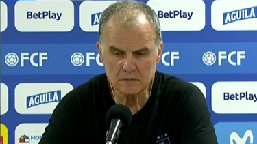 Marcelo Bielsa en conferencia de prensa en Barranquilla tras el empate 2 a 2 con Colombia.
