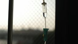 ¿Qué es la eutanasia y qué establece la ley de muerte digna que acaba de ser aprobada?