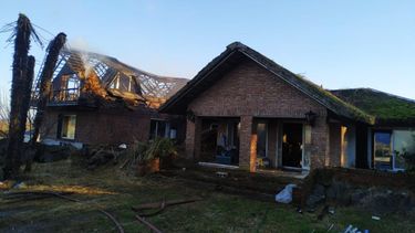 Bomberos controló importante incendio en Rincón de Pando