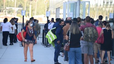 COVID-19 en Uruguay: 56 fallecidos y más de 4.000 nuevos casos