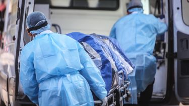 Pandemia: el 26,5% de los casos hospitalizados fue derivado a un CTI