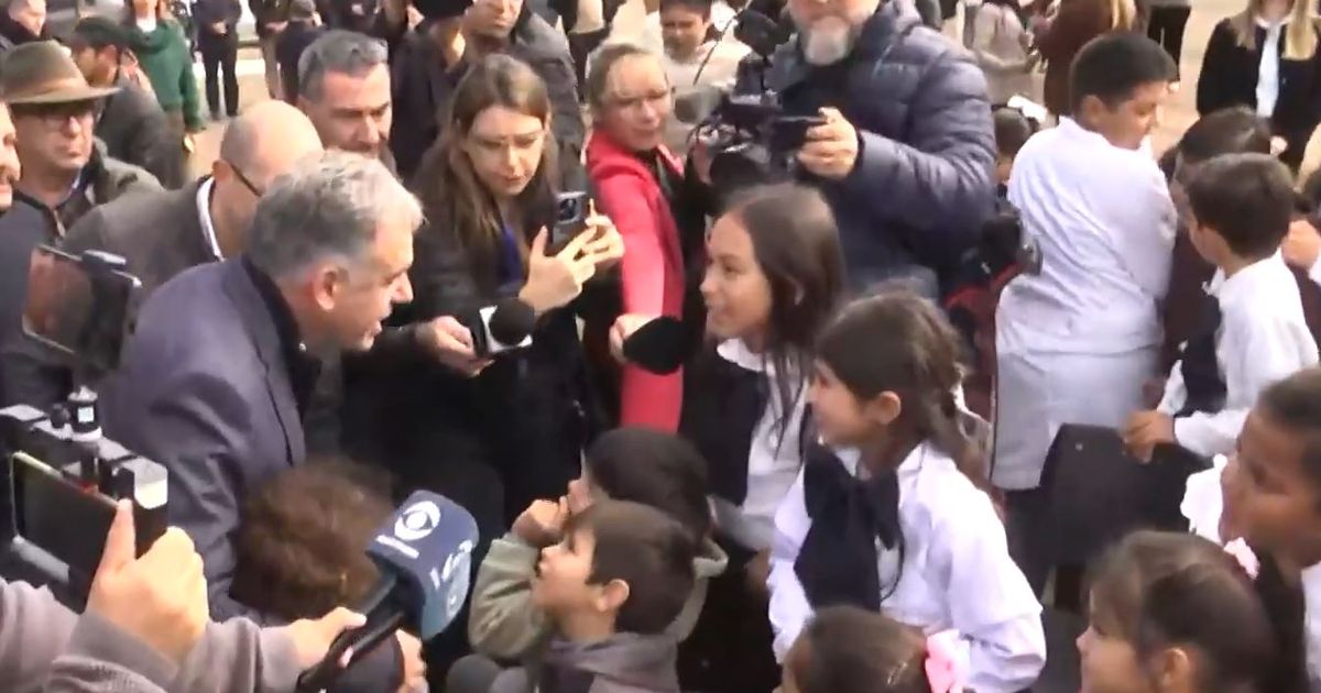 Orsi visitó policlínica de salud rural en Artigas y niños de la localidad le hicieron un pedido especial