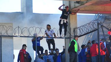 Preocupación en la AUF por ingreso de hinchas inhabilitados al GPC