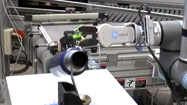 Estudiantes de la UTEC de Rivera diseñaron un robot que ceba mate