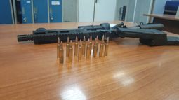 Libertad asistida por ocho meses para el adolescente detenido en Colón con un fusil AR-15