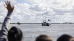 Zarpó el Capitán Miranda desde Montevideo para su viaje de instrucción número 35