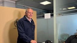 Álvaro Delgado votó y criticó la gestión del Frente Amplio: Después de 35 años, hay un proceso agotado