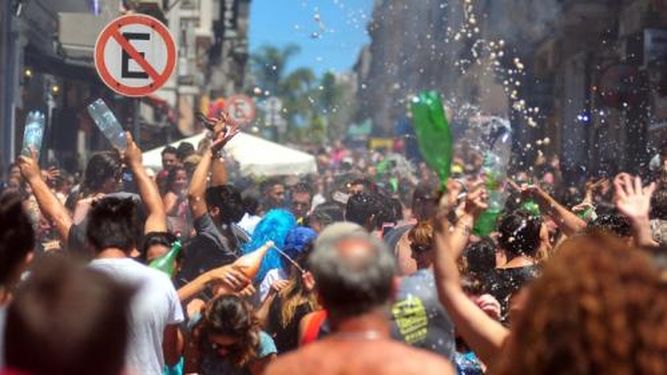 Así despidieron el año en Ciudad Vieja y Mercado del Puerto