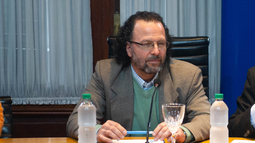 Tras reunirse con Orsi, el rector de la Udelar dijo que el aumento depende de resignaciones en el Senado