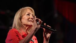 Cosse ironizó sobre dichos de Lacalle Pou en Argentina: Cuando hay elecciones son todos progresistas