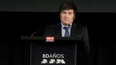 Javier Milei sorprendió con referencias a la ópera y el cine en su disertación en ADM