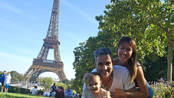 La comunicadora Andy Vila aprovecha para viajar con su familia porque ni ella ni su pareja tienen presencialidad en sus trabajos y Emma no está escolarizada.