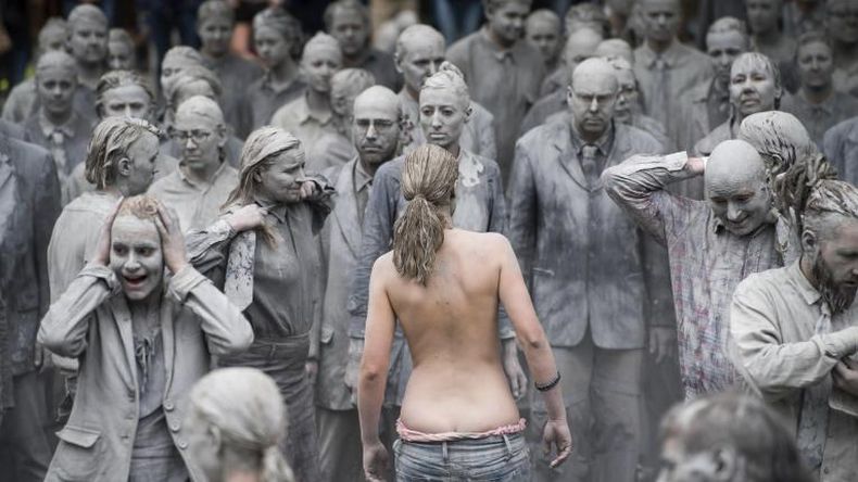 Manifestación zombie previo a la cumbre del G20