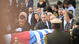 Mujica era capaz de tener un diálogo con un rey o un peón de campo de igual a igual, recordó  Yamandú Orsi