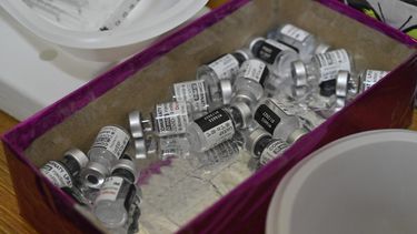 Más de 460.000 personas ya se vacunaron contra la gripe y aún quedan 135.000 dosis disponibles Más de 460.000 personas ya se vacunaron contra la gripe y aún quedan 135.000 dosis disponibles