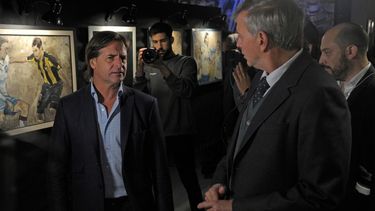 El presidente Luis Lacalle Pou visitó exposición en el Museo del Fútbol