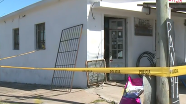 Según información policial primaria, el comerciante efectuó tres disparos.