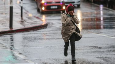 Rige alerta naranja y otra amarilla por tormentas fuertes y lluvias intensas