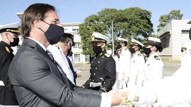 Lacalle Pou participó de acto de la Armada Nacional