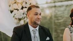 Condenaron a hombre que se hizo pasar por oficial de Registro Civil para casar a Gonzalo Aguiar y Romina Camejo