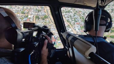 Así opera la unidad aérea policial en incendios: Telenoche voló sobre Montevideo durante un operativo.