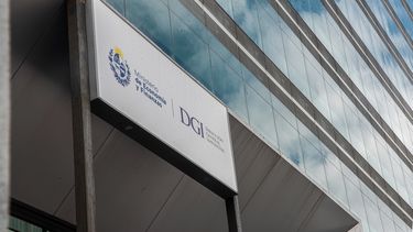 La DGI publicó una lista de más de 60 deudores contumaces para combatir la evasión tributaria