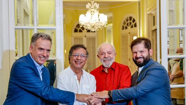Yamandú Orsi participará en Chile de una reunión de alto nivel junto a Boric, Lula, Petro y Pedro Sánchez