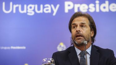 El 52% de los uruguayos aprueba la gestión de Luis Lacalle Pou