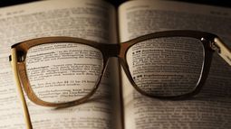 Proyecto sobre venta de lentes en farmacias.&nbsp;