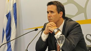 FEUU se disculpó con Cánepa por error