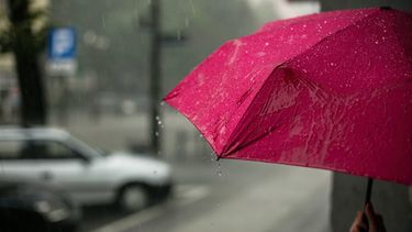 Rige una alerta amarilla por tormentas fuertes y lluvias intensas
