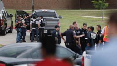 Dos muertos durante tiroteo en Universidad de Texas