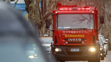 Controlaron incendio en depósito de telas en la Unión